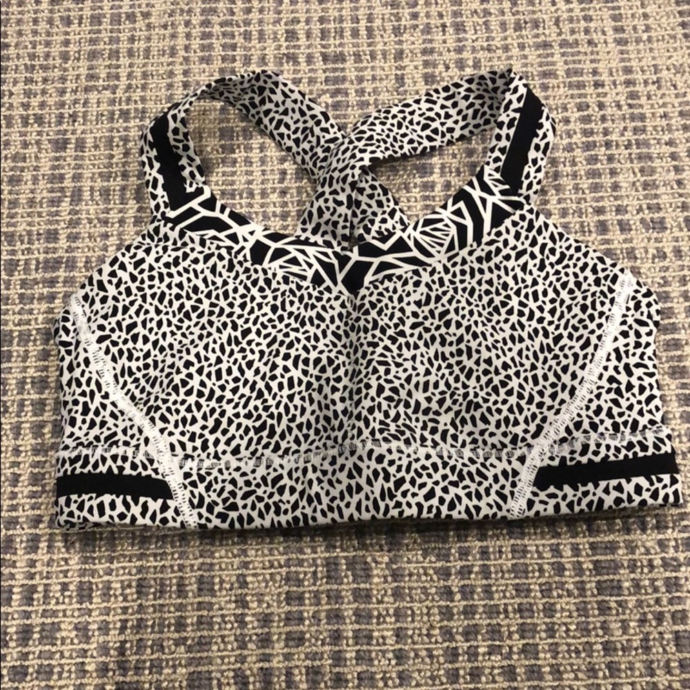 Lululemon Sports Bra Size 4